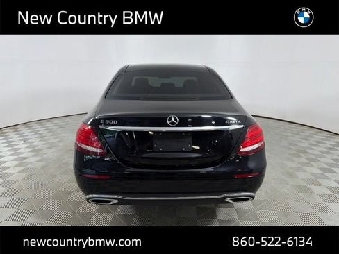 Used 2018 Mercedes-Benz E 300 4MATIC image 6