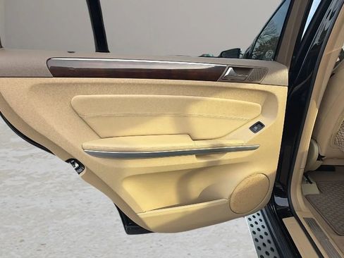 Used 2012 Mercedes-Benz GL 450 GL 450 4MATIC Sport Utility 4D image 45