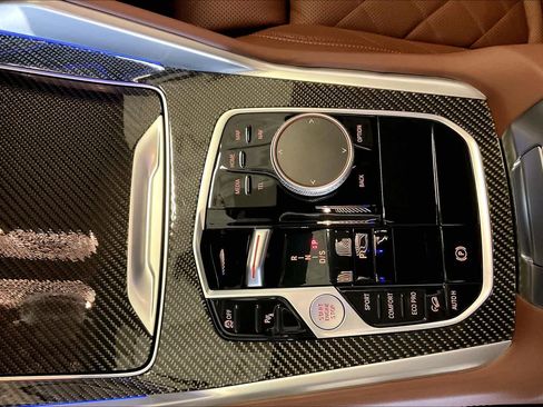 Used 2026 BMW X6 M60i image 16