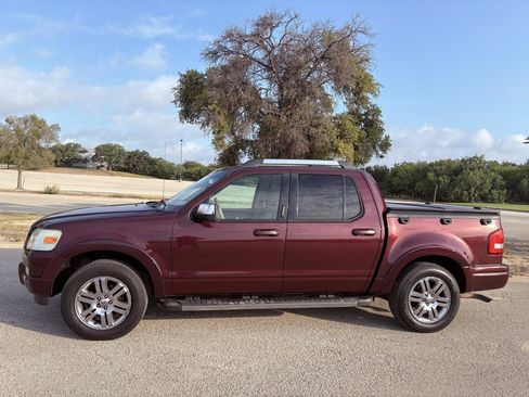 Used 2007 Ford Explorer Sport Trac Limited RWD image 4
