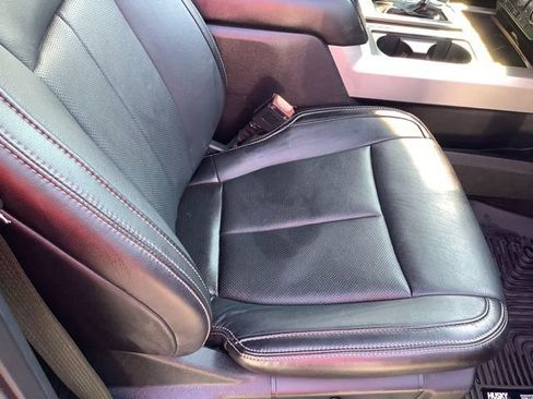 Used 2019 Ford F150 Lariat w/ Equipment Group 502A Luxury AWD/4WD image 16