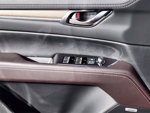 New 2025 MAZDA CX-5 Signature image 4