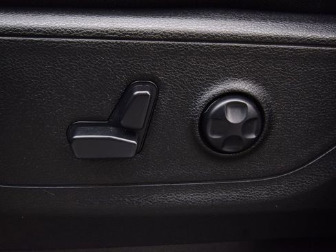 Used 2020 RAM 1500 Big Horn image 29