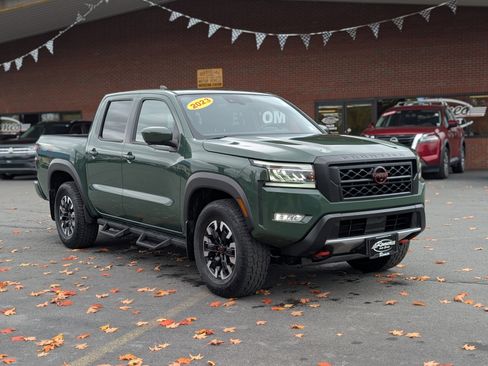 Used 2023 Nissan Frontier PRO-4X w/ Pro Convenience Package image 13