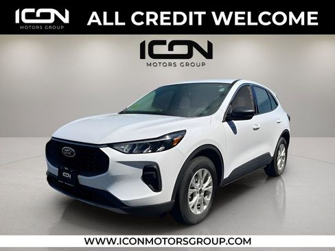 Used 2023 Ford Escape Active image 1