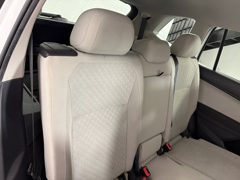Used 2018 Volkswagen Tiguan S FWD image 21