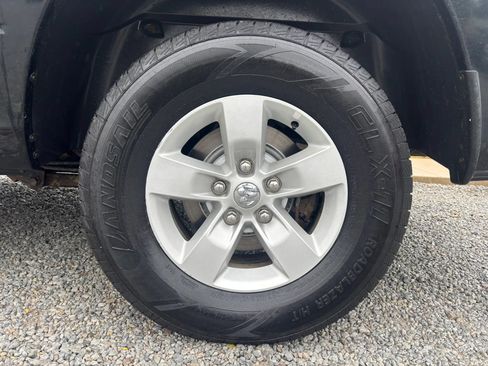 Used 2016 RAM 1500 Classic SLT AWD/4WD image 2