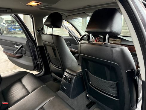 Used 2008 BMW 335xi Sedan image 17