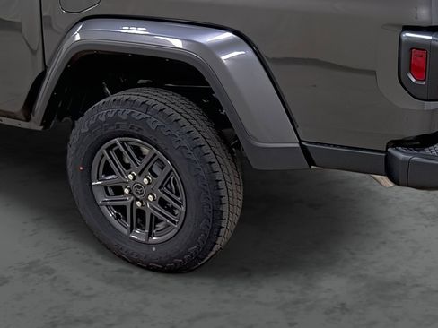 New 2026 Jeep Gladiator Sport image 9