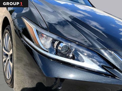 Certified 2021 Lexus ES 350 w/ Premium Package FWD image 25