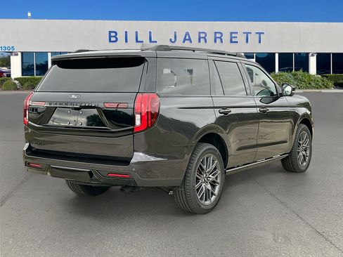 New 2025 Ford Expedition Platinum w/ Stealth Performance Package image 4