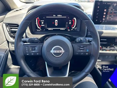 Used 2024 Nissan Rogue SL w/ SL Premium Package AWD/4WD image 16