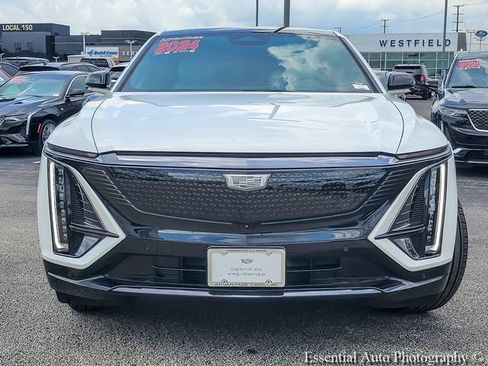 Certified 2024 Cadillac Lyriq Sport w/ LPO, Floor Liner Package AWD/4WD image 5