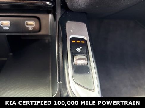 Certified 2022 Kia Sorento S FWD image 25