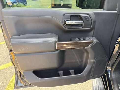 Used 2019 Chevrolet Silverado 1500 LT w/ Texas Edition RWD image 18