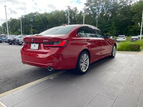 Used 2023 BMW 330i xDrive Sedan w/ Premium Package AWD/4WD image 7