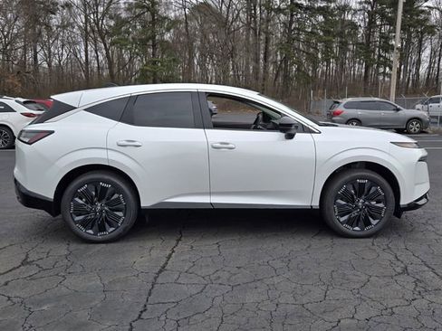 New 2026 Nissan Murano Platinum w/ Cargo Package AWD/4WD image 2