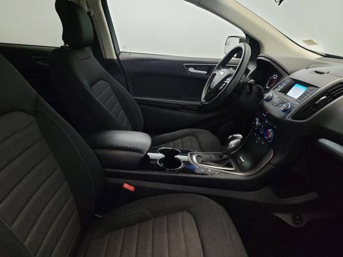 Used 2016 Ford Edge SE FWD image 21