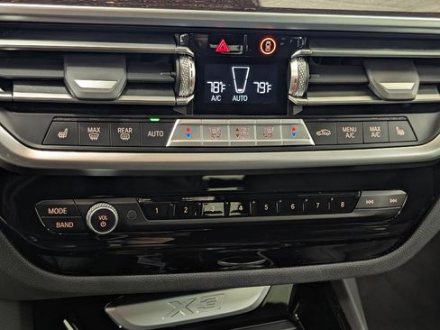 Certified 2023 BMW X3 sDrive30i w/ Premium Package w/ZPA image 26