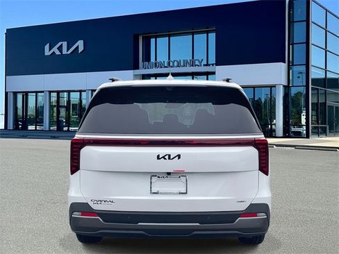 New 2026 Kia Carnival SX Prestige image 11