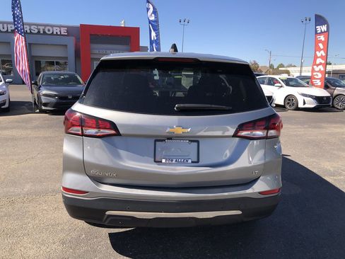 Used 2024 Chevrolet Equinox LT image 11