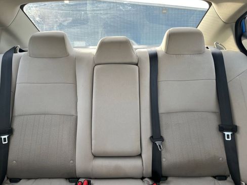 Used 2025 Nissan Altima 2.5 SV image 38