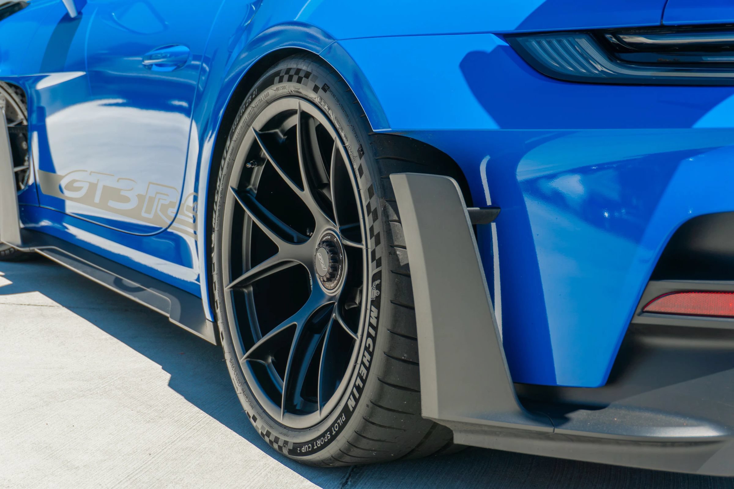 Used 2024 Porsche 911 GT3 RS RWD image 48