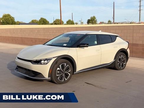 Used 2024 Kia EV6 Light RWD image 1