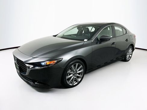 Used 2023 MAZDA MAZDA3 s image 3