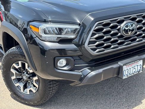 Used 2023 Toyota Tacoma TRD Off-Road AWD/4WD image 6