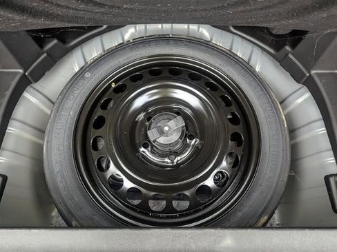 Used 2022 Chevrolet Equinox RS image 35