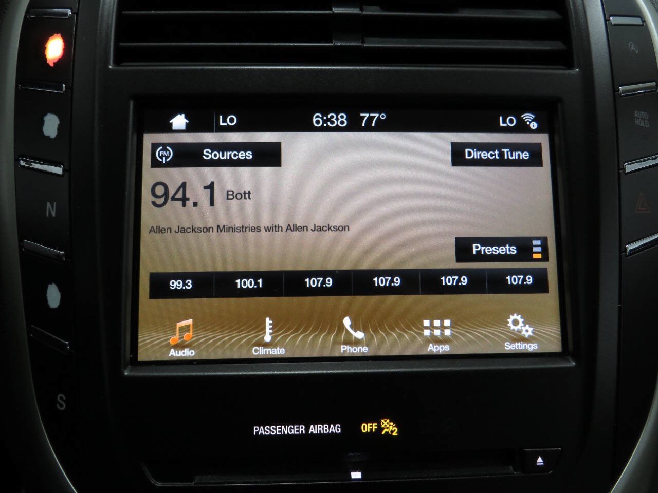 Used 2018 Lincoln MKC Premiere FWD image 21