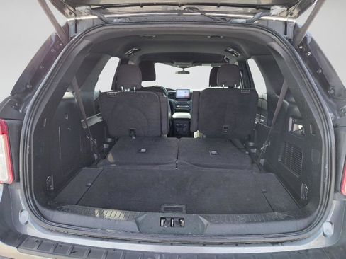 Used 2020 Ford Explorer XLT image 23