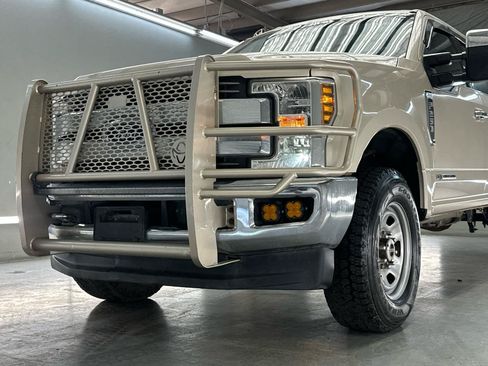 Used 2018 Ford F250 King Ranch w/ Chrome Package AWD/4WD image 4