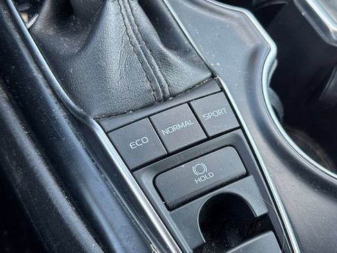 Used 2019 Toyota Camry XLE w/ Driver Assist Package FWD image 29