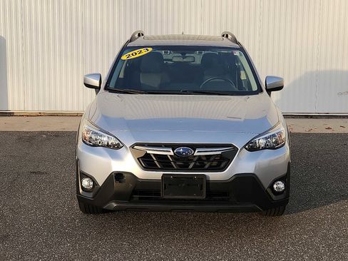 Used 2023 Subaru Crosstrek 2.0i Premium image 2