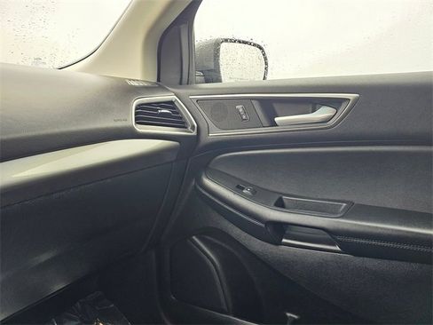 Used 2024 Ford Edge SEL image 27