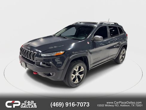 Used 2018 Jeep Cherokee Trailhawk w/ Quick Order Package 25L AWD/4WD image 5