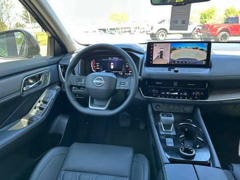 New 2026 Nissan Rogue Platinum w/ Tech Package AWD/4WD image 21