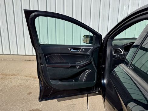 Certified 2024 Ford Edge ST-Line image 13