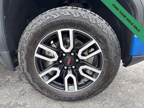 Used 2024 GMC Sierra 1500 AT4 w/ Technology Package image 9