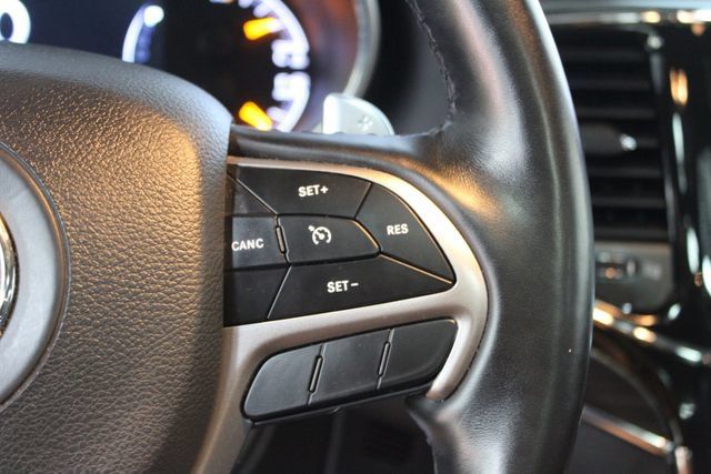 Used 2021 Jeep Grand Cherokee Limited w/ Luxury Group II AWD/4WD image 17
