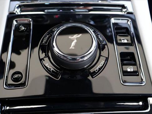 Certified 2025 Rolls-Royce Spectre w/ Spectre Launch Package AWD/4WD image 28