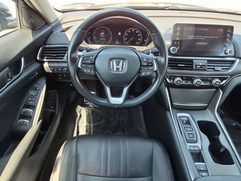 Used 2020 Honda Accord Touring image 8