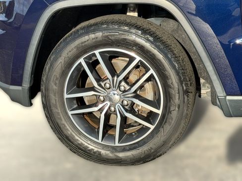 Used 2018 Jeep Grand Cherokee Limited RWD image 13