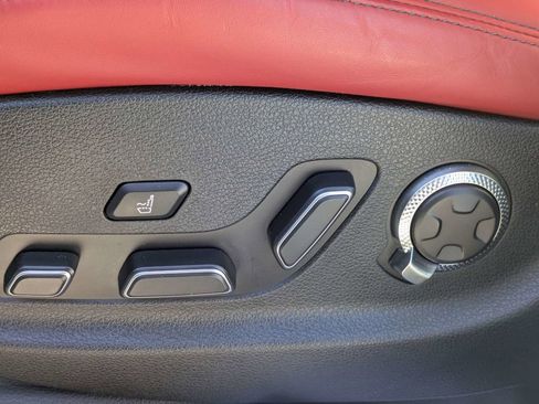 Used 2025 Genesis GV70 3.5T Sport w/ Sport Advanced Package image 21