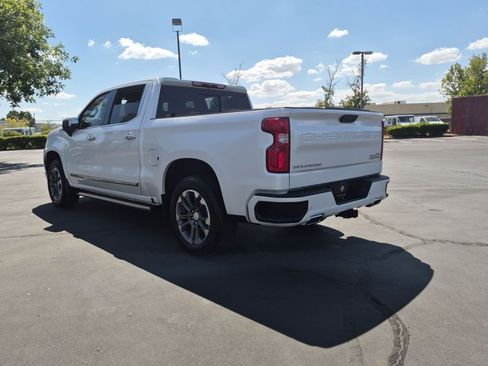 Used 2022 Chevrolet Silverado 1500 High Country w/ Z71 Off-Road Package AWD/4WD image 7