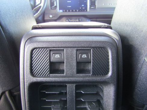 Used 2025 Ford Bronco Badlands AWD/4WD image 40