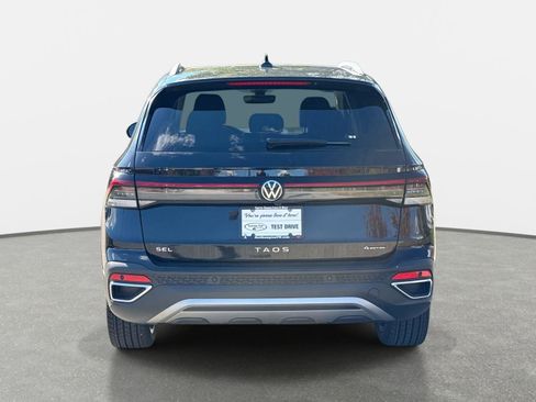 New 2025 Volkswagen Taos SEL image 27