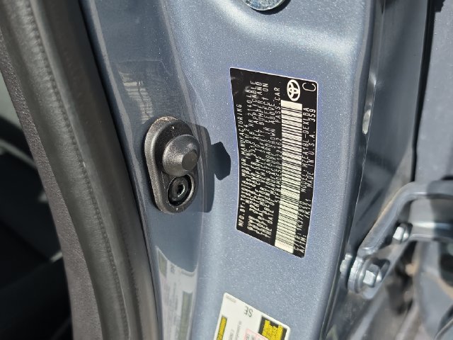 Used 2024 Toyota Corolla LE FWD image 31